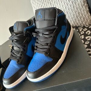 Air jordan 1 mid blue